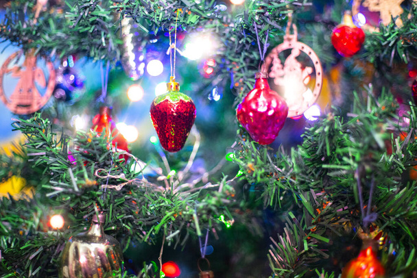Рождественская елка игрушечный шар украшения фона
 - Фото, изображение