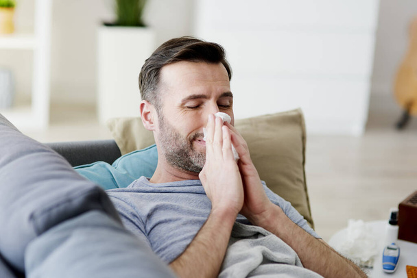 Man at home with a hard flu - Photo, Image
