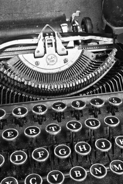 Máquina de escribir antigua
 - Foto, Imagen