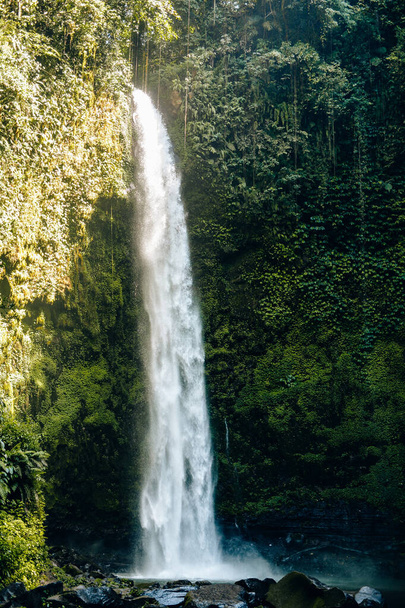 View of Nungnung Waterfall, Bali, Indonesia - Fotografie, Obrázek