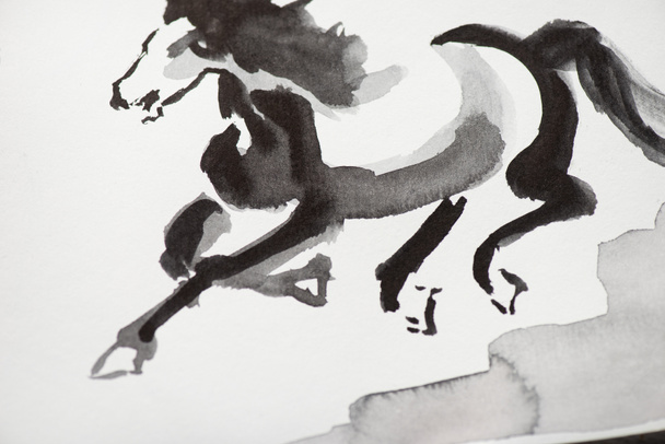 Papel com pintura japonesa com cavalo cinza
 - Foto, Imagem