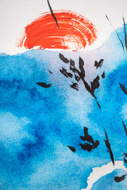 Pintura japonesa con cielo azul, ramas y sol rojo sobre blanco
 - Foto, Imagen