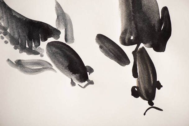 Cuadro japonés con peces pintados en blanco
  - Foto, Imagen
