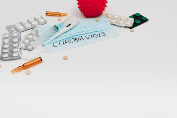 2019 Novel Coronavirus. 2019-nCoV. Wuhan, China 2Novel coronavirus - 2019-nCoV. The inscription medical protective mask Coronavirus. Chinese coronavirus outbreak. MERS-Cov middle East respiratory syndrome coronavirus. - Foto, immagini