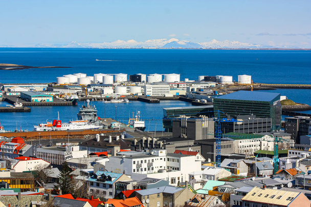 A vista panorâmica da cidade. Reykjavik, Islândia
 - Foto, Imagem
