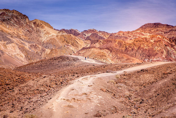 aavikko Death Valleyn kansallispuistossa, Kaliforniassa, Yhdysvalloissa
 - Valokuva, kuva
