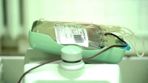 Λειτουργία της συσκευής συλλογής αίματος και πλάσματος. - Πλάνα, βίντεο