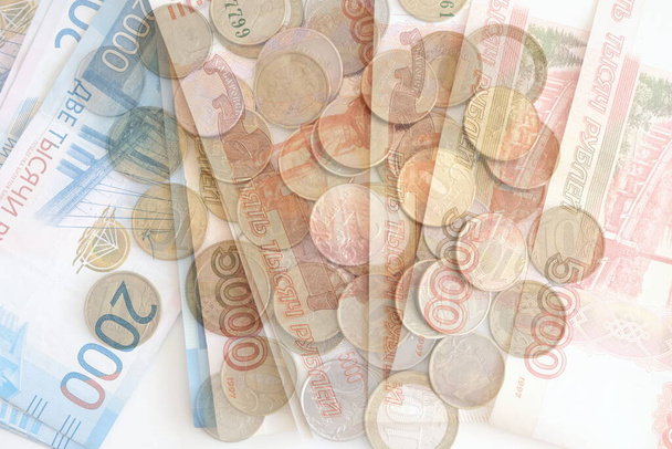 Ρωσικά ρούβλια. Κολάζ κερμάτων και χαρτονομισμάτων - Φωτογραφία, εικόνα