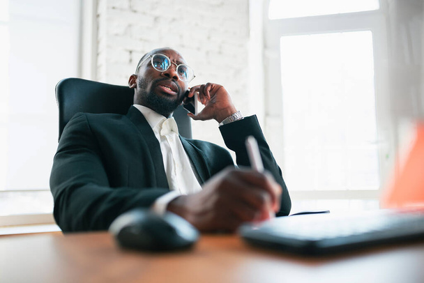 African-american entrepreneur, businessman working concentrated in office - Fotó, kép