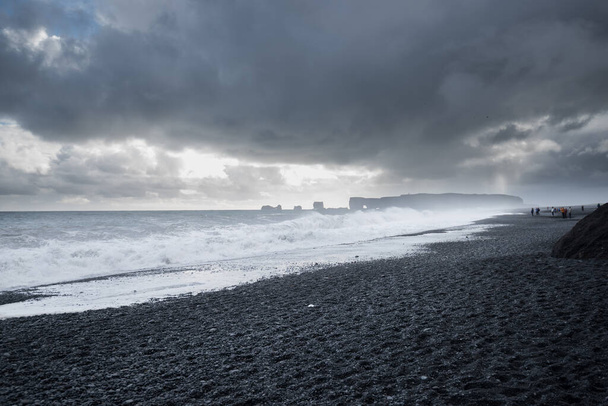 Reynisfjara Black Sand Beach in Vik, Iceland - Фото, изображение