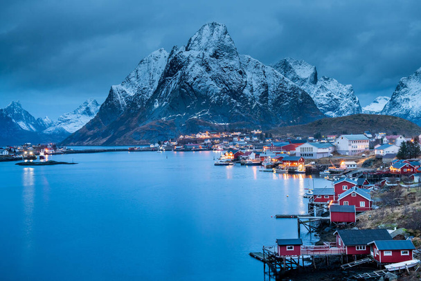 Norveç, Lofoten Adaları 'ndaki güzel kış manzarası - Fotoğraf, Görsel