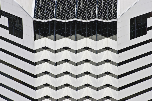 Edificio Geométrico Blanco
 - Foto, Imagen