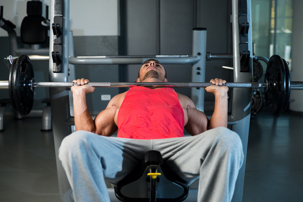 Weightlifter On Benchpress - Фото, зображення