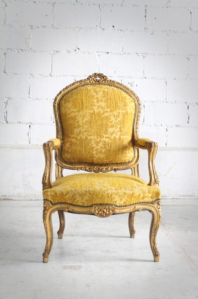 το vintage καρέκλα στο δωμάτιο - Φωτογραφία, εικόνα