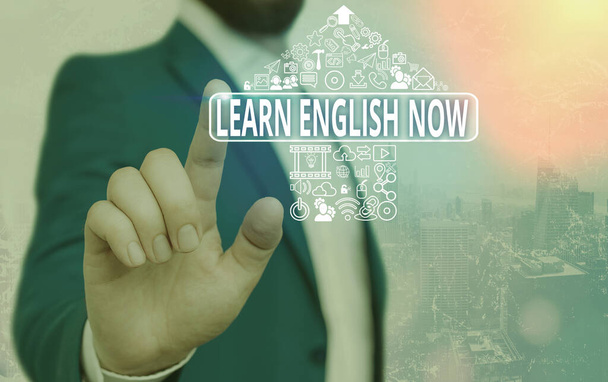 Sinal de texto mostrando Aprenda inglês agora. Foto conceitual ganhar ou adquirir conhecimento e habilidade de língua inglesa
. - Foto, Imagem
