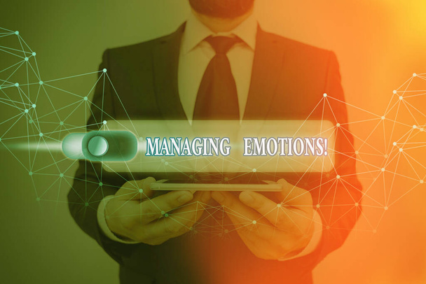 Ecriture conceptuelle montrant la gestion des émotions. Photo d'affaires mettant en valeur la capacité d'être ouvert aux sentiments et de les moduler en soi
. - Photo, image