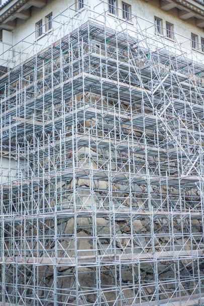 Castello di Nagoya in ristrutturazione a Nagoya, Giappone
 - Foto, immagini