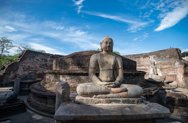 Ερείπια της ιστορικής πόλης Polonnaruwa, Σρι Λάνκα - Φωτογραφία, εικόνα