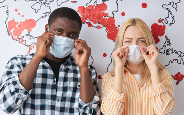 two diverse people hope for coronavirus pandemic ending - Foto, Imagem
