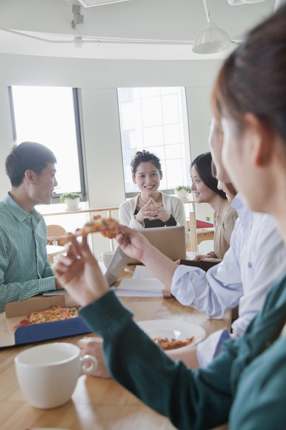 食べる、食堂で働く人の協力者 - 写真・画像