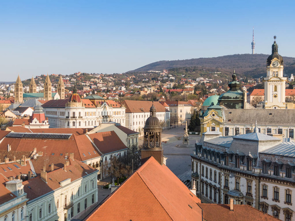 Vue aérienne de Pecs, Hongrie
 - Photo, image