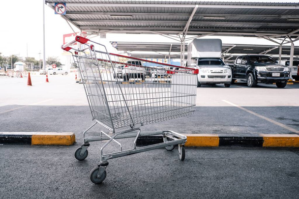 Shopping cart in the supermarket - Photo, Image