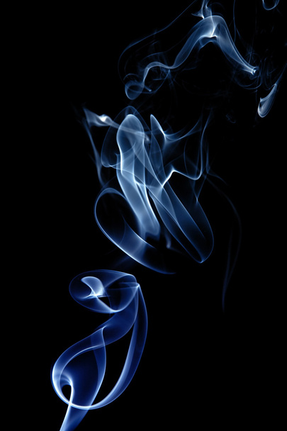 abstrakter blauer Rauch isoliert - Foto, Bild