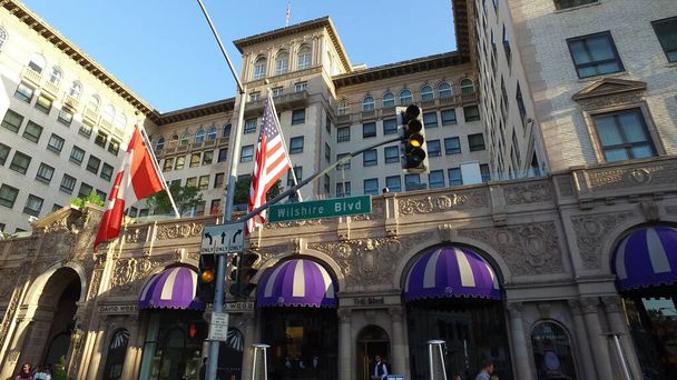 Famous Beverly Wilshire Hotel in Beverly Hills - LOS ANGELES, UNITED STATES - APRIL 21, 2017 - Photo, Image