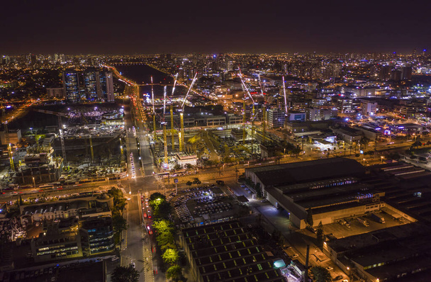 Petah Tikva centro de la ciudad, Israel, vista aérea del dron
 - Foto, imagen