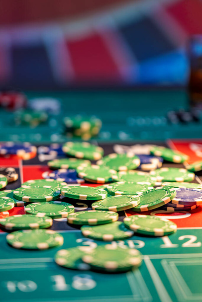 Roulette table at the casino - Foto, Bild