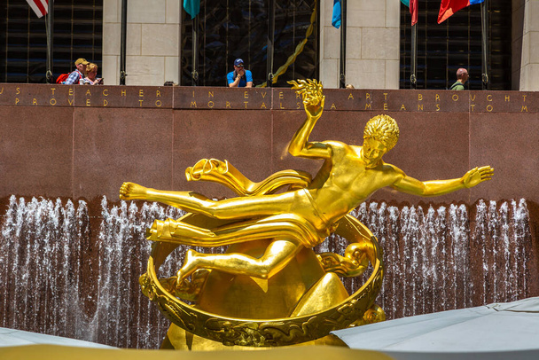 NEW YORK CITY, USA - MARCH 15, 2020: Prometheus Statue at Rockefeller Center in Manhattan, New York City, USA - Valokuva, kuva