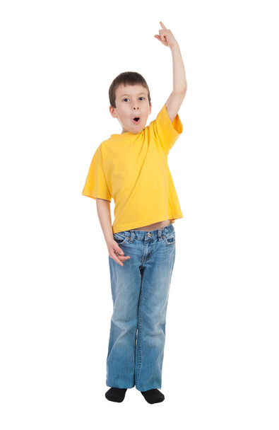chico en camisa amarilla
 - Foto, imagen