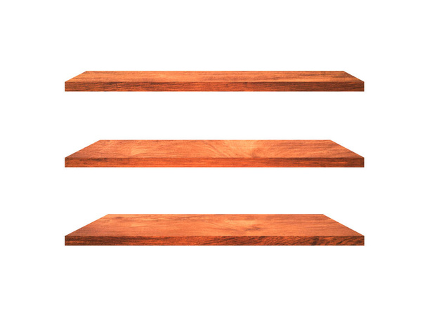 Set houten planken geïsoleerd op witte ondergrond met knippad voor design. Gebruikt voor het weergeven of monteren van uw producten - Foto, afbeelding