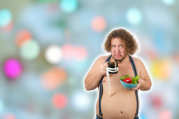 Grappige dikke man op dieet. - Foto, afbeelding