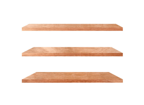 Τρία ξύλινα ράφια που απομονώνονται σε λευκό φόντο με μονοπάτι κοπής για το προϊόν ή το σχέδιό σας - Φωτογραφία, εικόνα