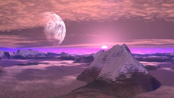 Snowy Mountains Alien Planet. Uprostřed husté mlhy stojí hory se zasněženými vrcholky. Na hvězdné obloze, obrovský měsíc a jasné slunce. Pomalu plovoucí mraky.  - Záběry, video