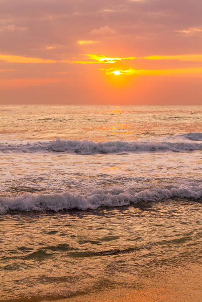 Beautiful sunset over the ocean - Fotografie, Obrázek