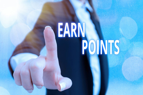 Writing note showing Earn Points. Business photo showcasing getting praise or approval for something you have done. - Photo, Image