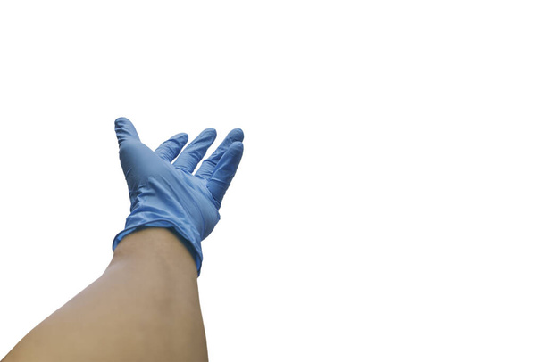 Mains dans les gants médicaux tendre la main à l'aide isolé dans le chemin de coupe COVID-19 concept
 - Photo, image