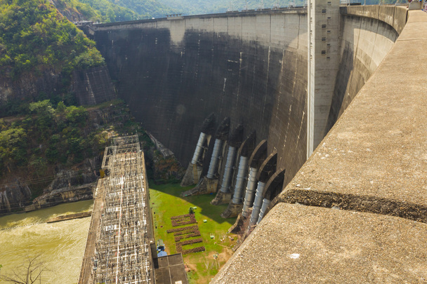 Bhumibol Dam, Thaimaa
 - Valokuva, kuva