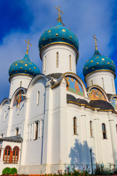 Veronderstelling Kathedraal van Trinity Lavra van St. Sergius in Sergiev Posad, Rusland - Foto, afbeelding