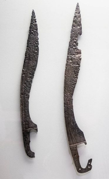 Falcata. Starożytny żelazny miecz używany na Półwyspie Iberyjskim w czasach starożytnych. - Zdjęcie, obraz