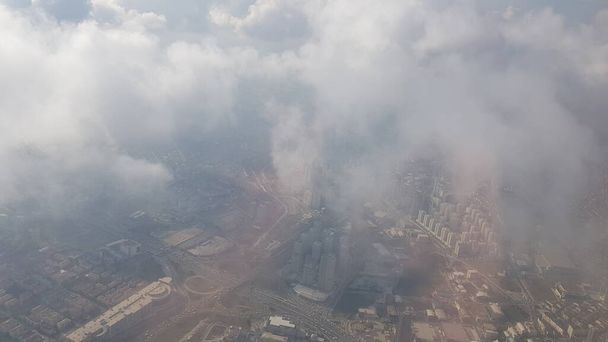 εναέρια τοπίο φωτογραφήθηκε από ένα αεροπλάνο που πέταξε από το Μπιλμπάο στην Κωνσταντινούπολη - Φωτογραφία, εικόνα