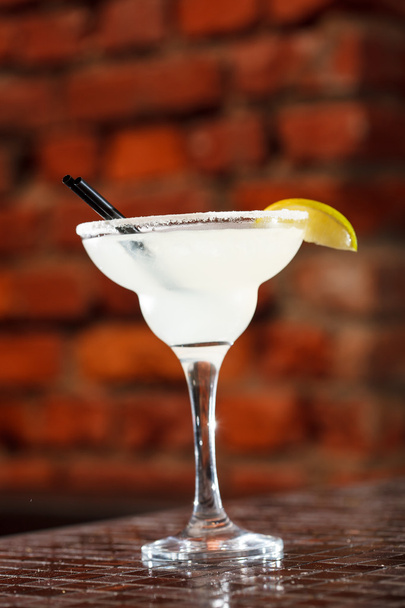 Cocktail with lemon - Φωτογραφία, εικόνα