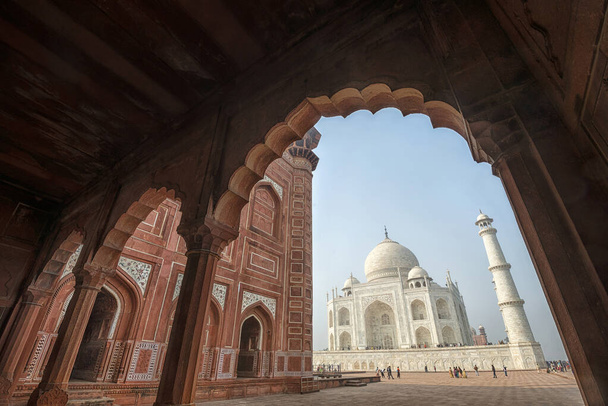 Beroemde Taj Mahal in India - Foto, afbeelding