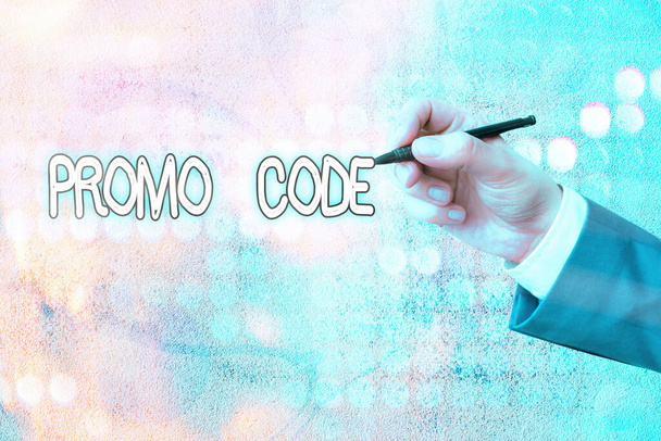 Conceptueel handschrift met Promo Code. Zakelijke foto tekst digitale nummers die u een goede korting op bepaalde product. - Foto, afbeelding