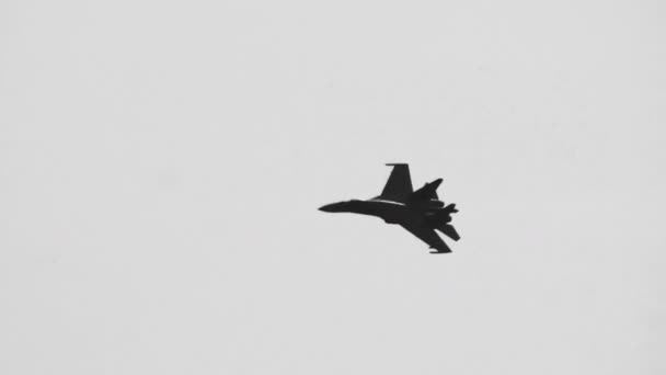 Silhouette of air-defence fighter at backlit - Záběry, video