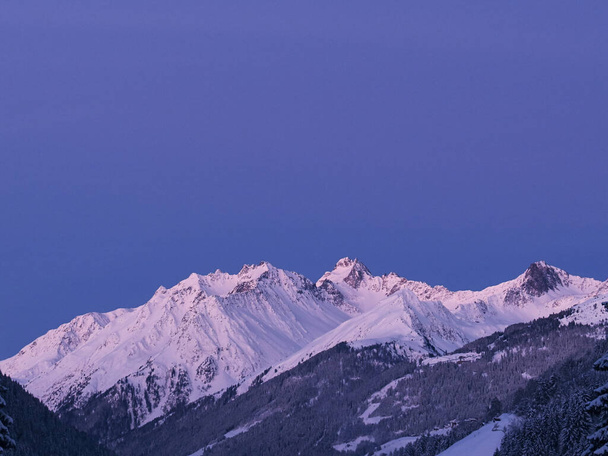 Winter morning in the alps - Foto, Bild