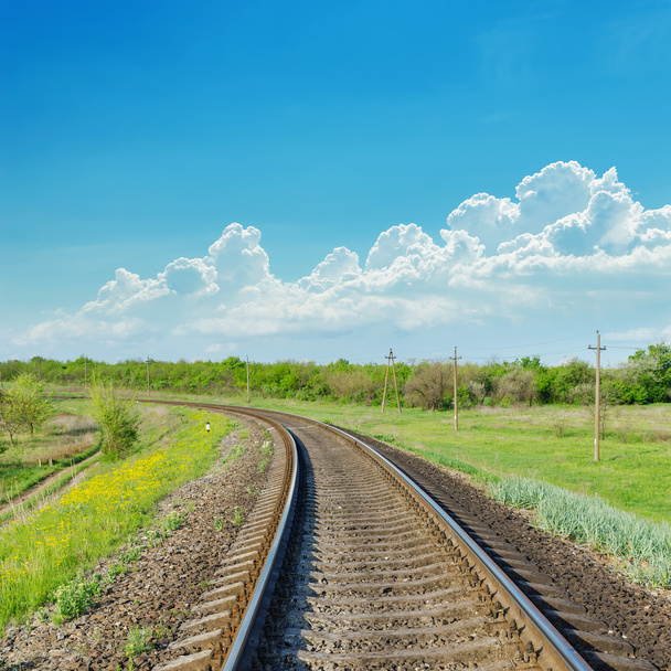 railroad to horizon in green landscape - Fotografie, Obrázek