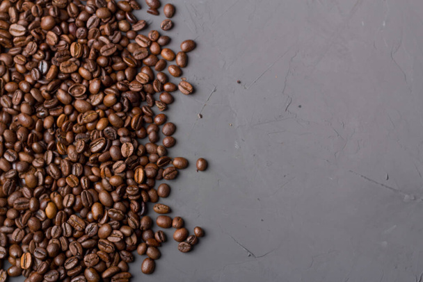 Textura de grãos de café em um fundo cinza
 - Foto, Imagem